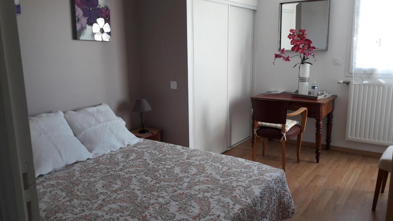 Couette-café Chez Mt Et Jr *
